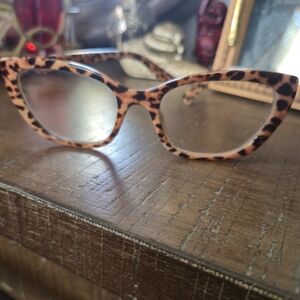Leopard Print Cat Eye Glasses